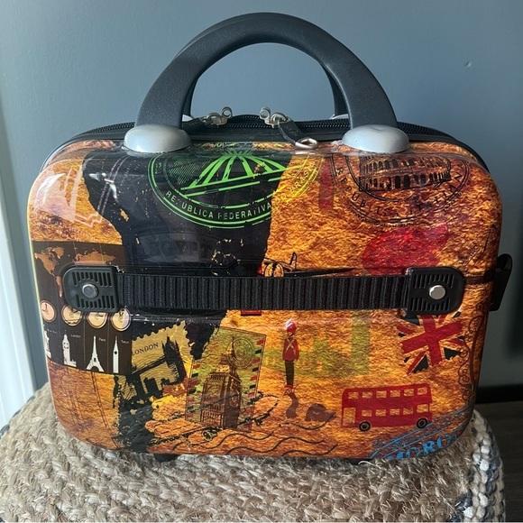 Heys Milano Hard Shell Make Up Case - Picture 4 of 13